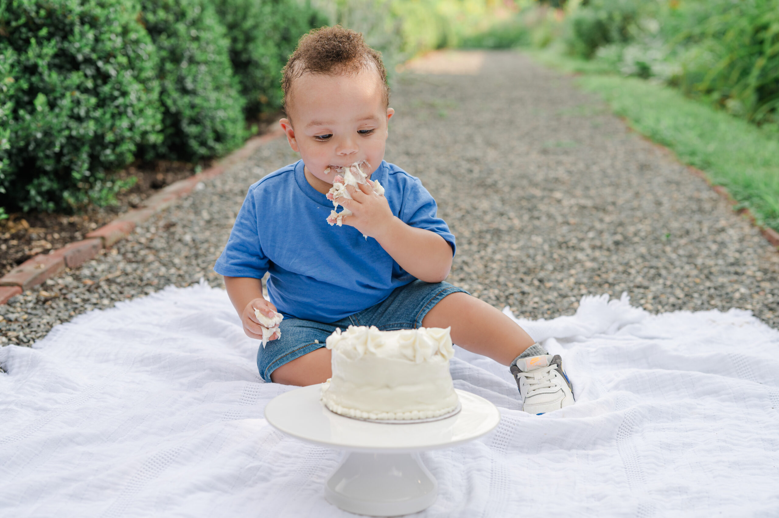 Milestone & cake smash photo session with Click Joy Photography in Wilmington DE