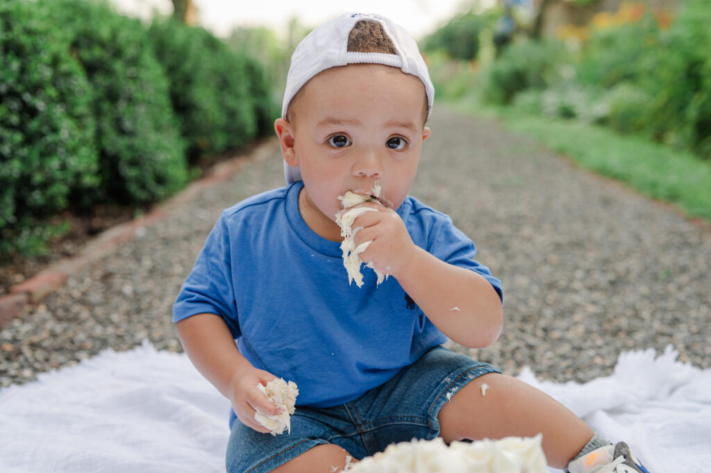 Milestone & cake smash photo session with Click Joy Photography in Wilmington DE