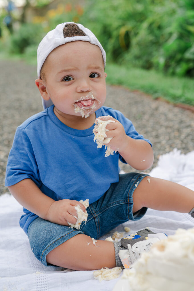 Milestone & cake smash photo session with Click Joy Photography in Wilmington DE