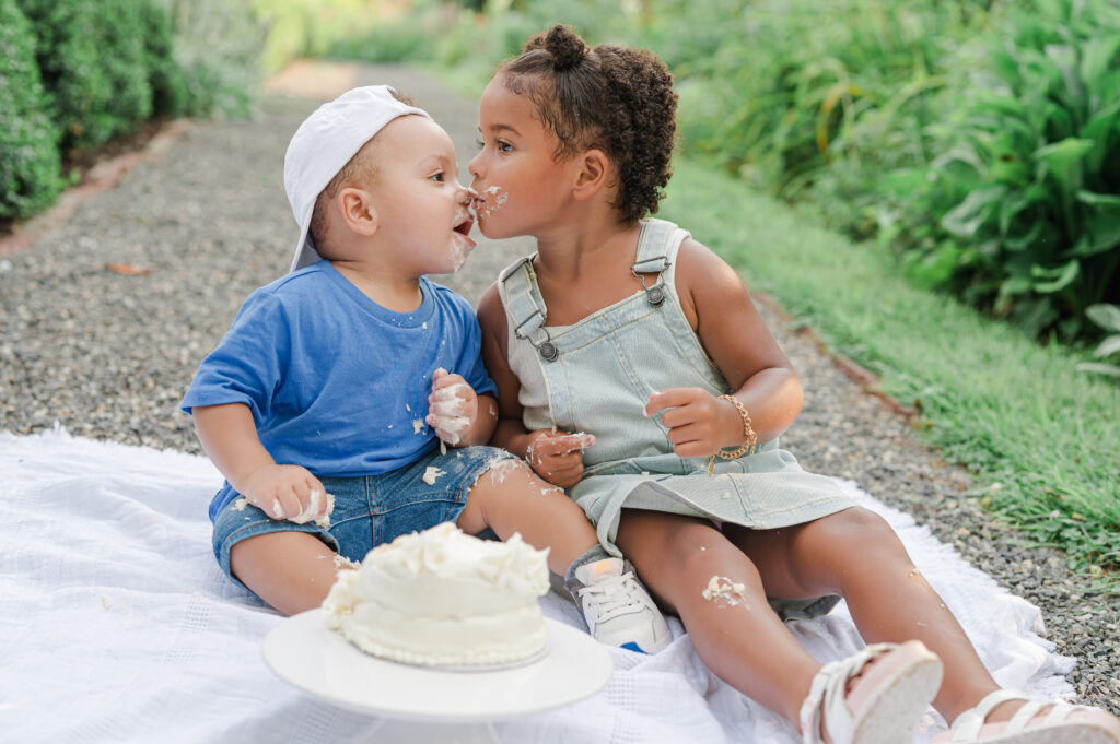 Milestone & cake smash photo session with Click Joy Photography in Wilmington DE