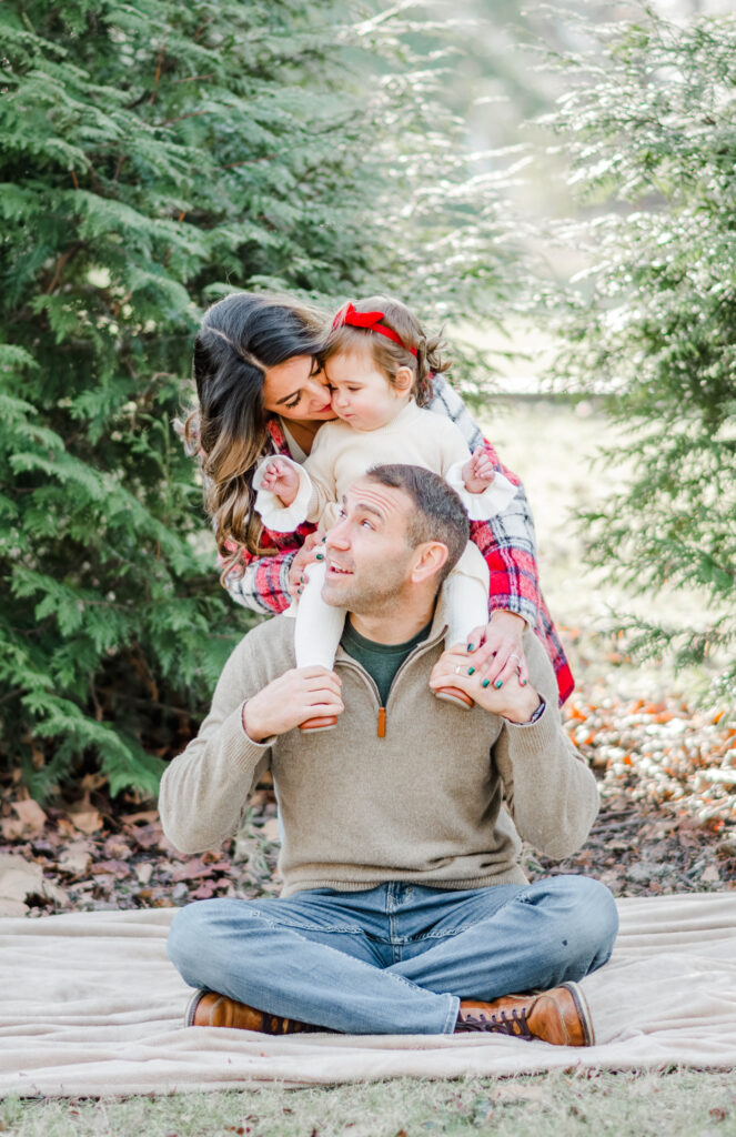 Winter family photos at Bellevue State Park in Wilmington Delaware with Click Joy Photography