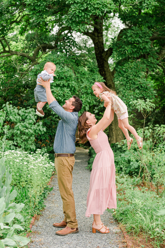 Family Photoshoot at Goodstay Gardens in Wilmington Delaware with Click Joy Photography