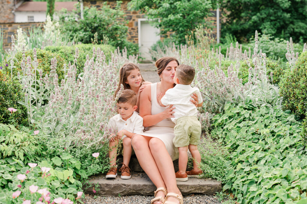 Family Photoshoot at Goodstay Gardens in Wilmington Delaware with Click Joy Photography